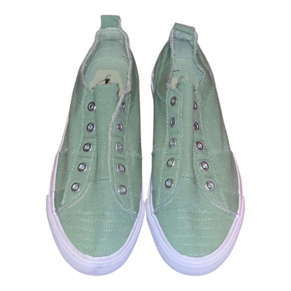 Corkys Babalu Slip-On Sneakers with Canvas Material Women's Size 9